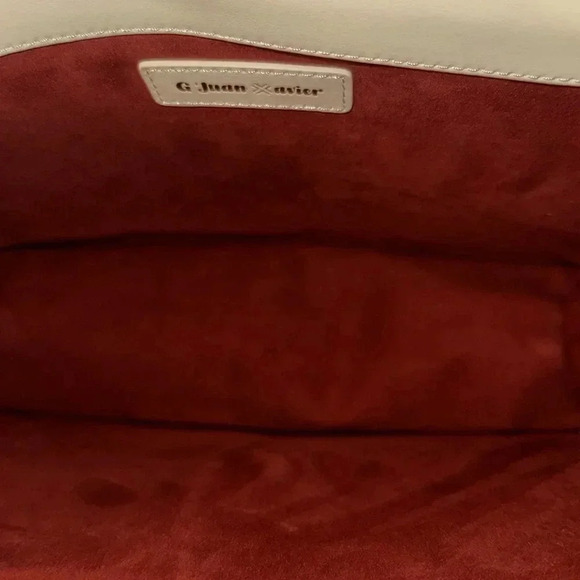 NWOT G’JUAN XAVIER Lux Designer Goddess Clutch Vtg Cream w/Burgundy Interior - Picture 15 of 16